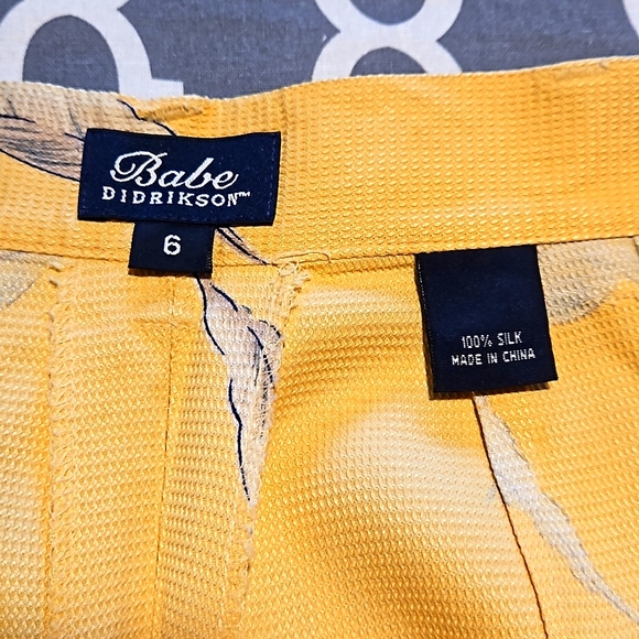 Babe Didrikson Pleated Silk Shorts - Picture 3 of 3